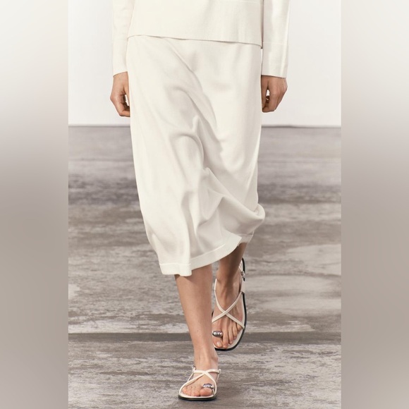 Zara White Stretchy High Rise Knit Skirt Size Small - Picture 4 of 5